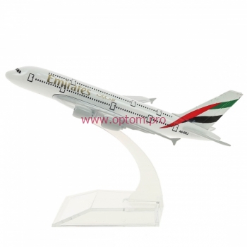 ����� ������ �������������� �������� ������� �380 Emirates. ����� 15 ��. ������� ��38015.  