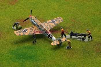 ������������� ������ ������� Messerschmitt Bf 109E-7/Trop. ��������.